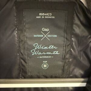 GAP Black Quilted Hooded Jacket